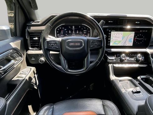 Used 2024 GMC Sierra 2500 AT4 w/ AT4 Premium Plus Package AWD/4WD image 11