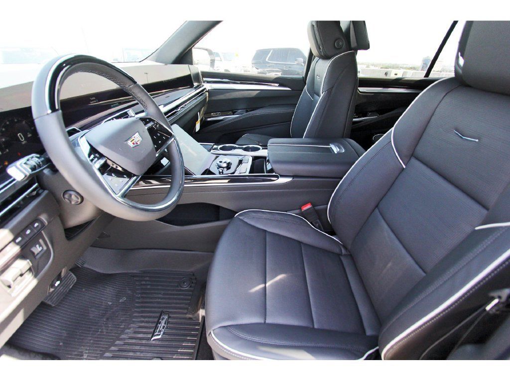 New 2027 Cadillac Escalade Sport w/ Touring Package AWD/4WD image 6