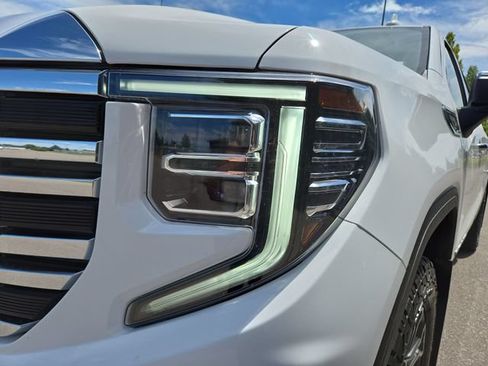 Used 2023 GMC Sierra 1500 SLT w/ SLT Convenience Package AWD/4WD image 6