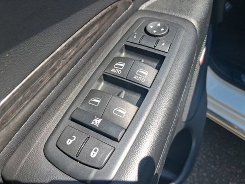 Used 2016 Dodge Durango Limited w/ Premium Group AWD/4WD image 11