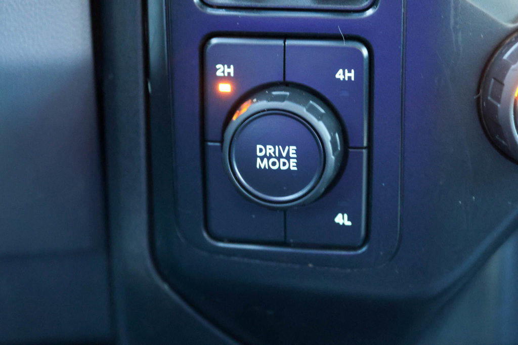 Used 2023 Ford F350 XLT AWD/4WD image 27