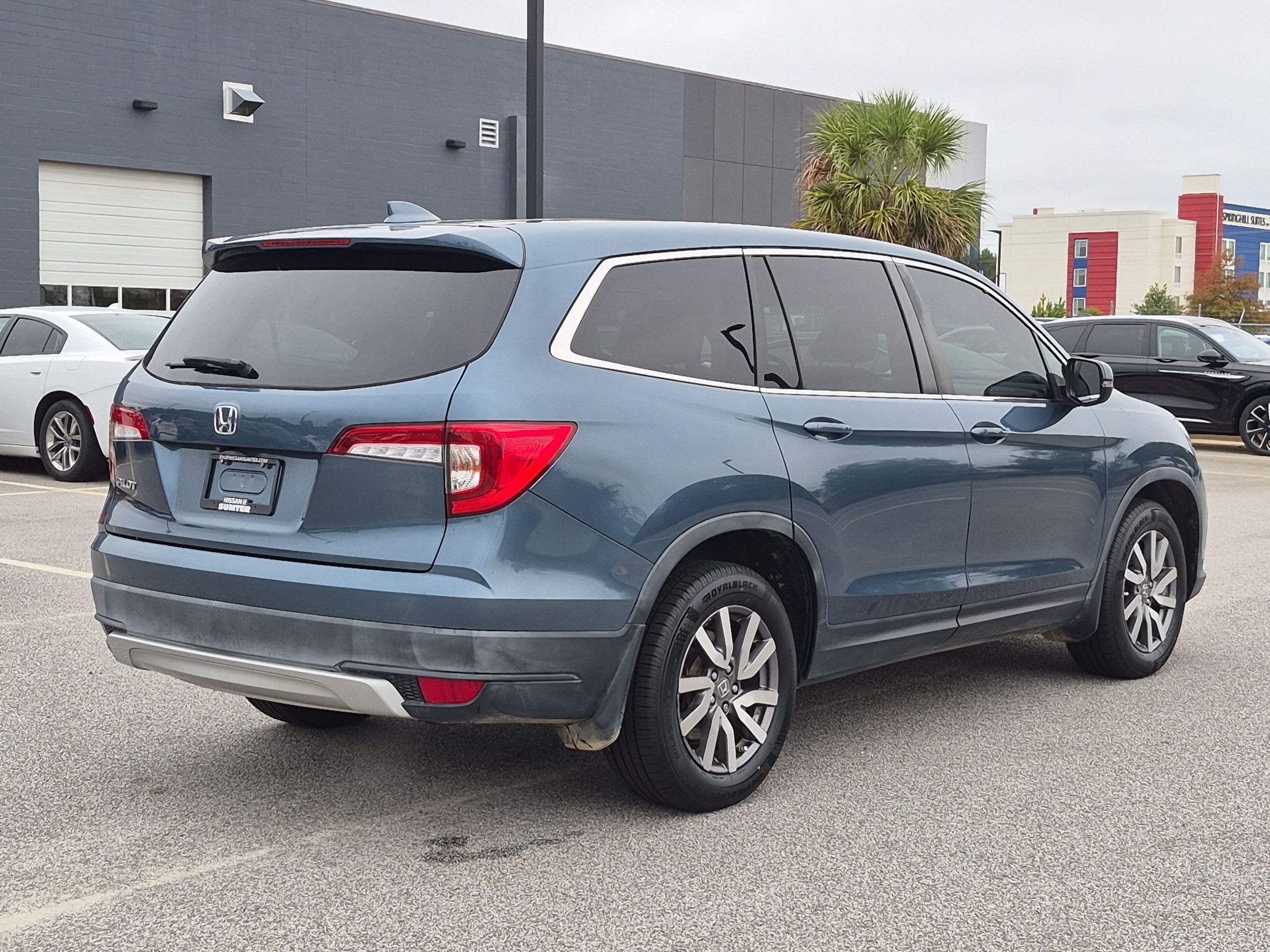 Used 2021 Honda Pilot EX image 4