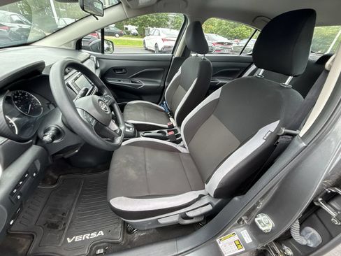 Used 2025 Nissan Versa S w/ Trunk Package FWD image 12