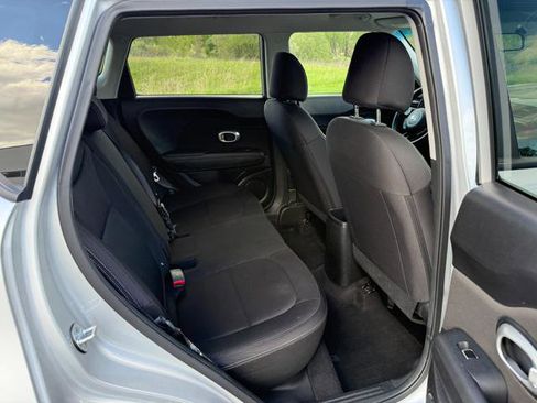 Used 2019 Kia Soul FWD image 20