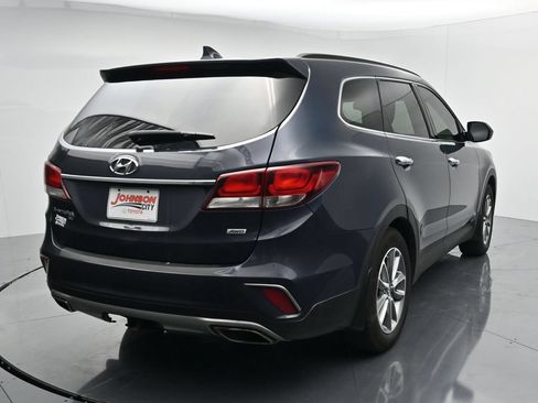 Used 2019 Hyundai Santa Fe XL SE AWD/4WD image 6