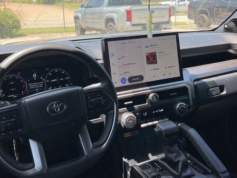 Used 2026 Toyota 4Runner TRD Off-Road Premium AWD/4WD image 6