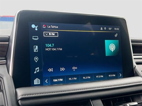 Used 2022 Chevrolet Tahoe Z71 w/ Luxury Package image 15