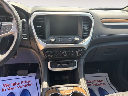 Used 2023 GMC Acadia SLE w/ Driver Convenience Package image 11