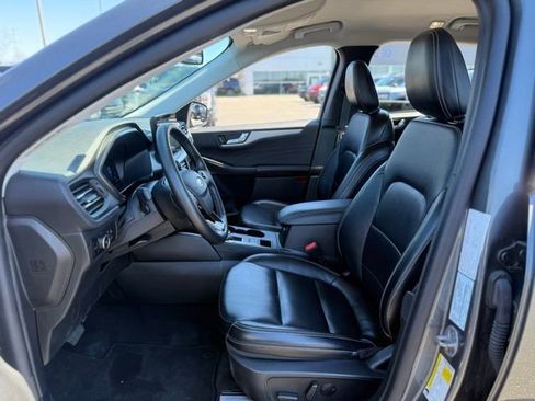 Used 2024 Ford Escape Platinum image 12