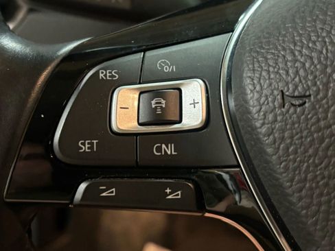 Used 2020 Volkswagen Passat 2.0T SEL image 45