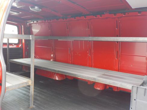 Used 2005 Chevrolet Express 3500 Extended RWD image 20
