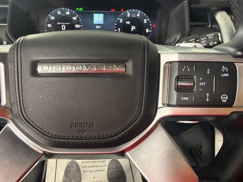 Used 2023 Land Rover Discovery HSE R-Dynamic AWD/4WD image 46