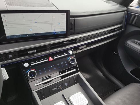New 2026 Hyundai Santa Fe Calligraphy FWD image 17