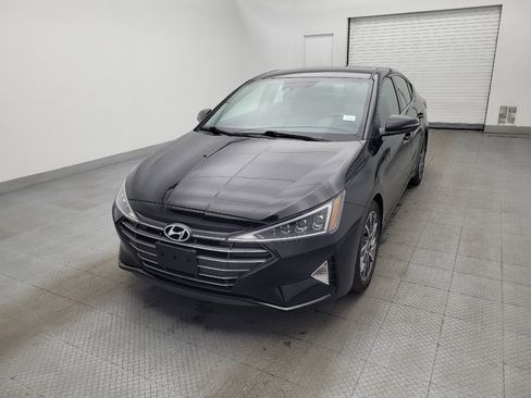 Used 2019 Hyundai Elantra Limited w/ Winter Weather Package image 14