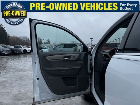 Used 2016 Chevrolet Traverse LT image 13