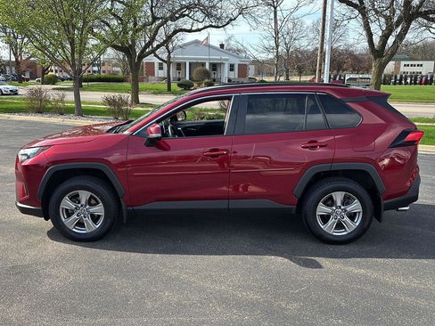 Used 2023 Toyota RAV4 XLE w/ Convenience Package image 16