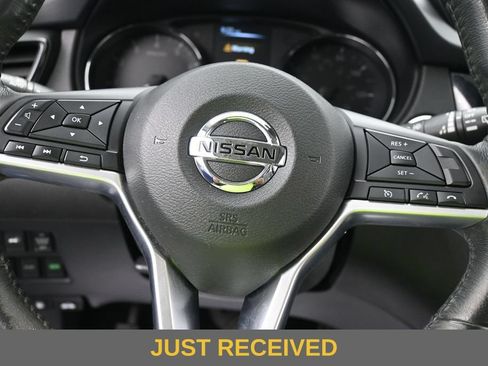 Used 2017 Nissan Rogue SL w/ SL Premium Package AWD/4WD image 11