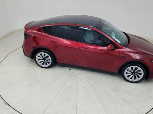 Used 2026 Tesla Model Y AWD image 74
