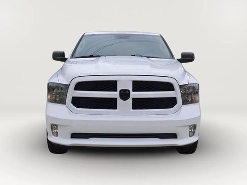 Used 2018 RAM 1500 Express w/ Express Value Package RWD image 7