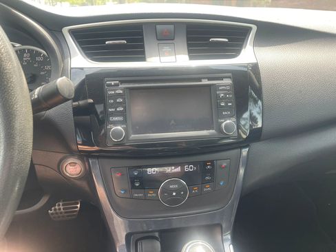 Used 2018 Nissan Sentra SR Turbo w/ Premium Package (P03) FWD image 16