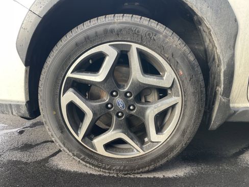 Used 2019 Subaru Crosstrek 2.0i Limited w/ Moonroof Package w/Navigation image 12