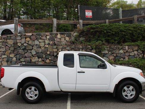 Used 2008 Nissan Frontier SE w/ SE Value Truck Pkg image 5
