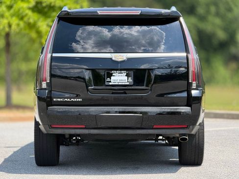 Used 2019 Cadillac Escalade 2WD image 6