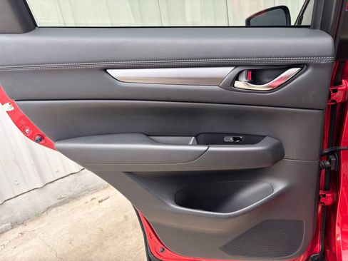 Used 2021 MAZDA CX-5 Touring image 28