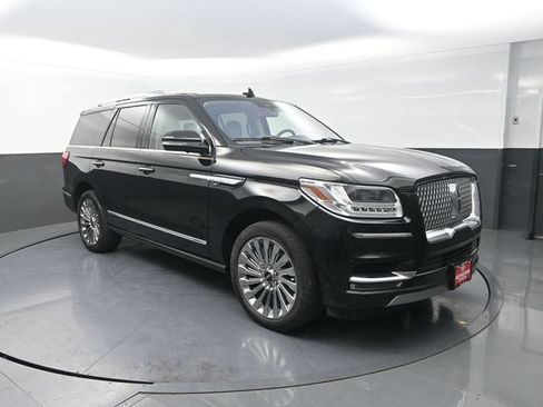 Used 2020 Lincoln Navigator Reserve w/ Luxury Package AWD/4WD image 10