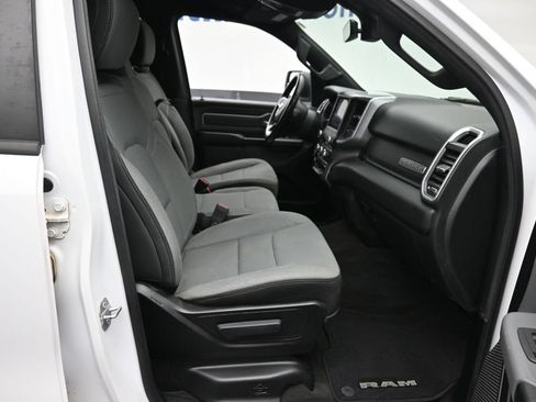 Used 2022 RAM 1500 Big Horn AWD/4WD image 9
