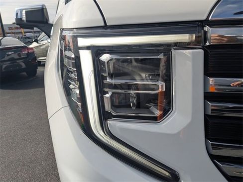 New 2026 GMC Sierra 1500 SLT w/ SLT Premium Plus Package image 10