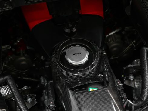 Certified 2022 Ferrari F8 Tributo RWD image 52
