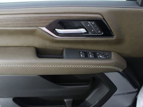 New 2026 GMC Yukon XL Denali Ultimate image 16