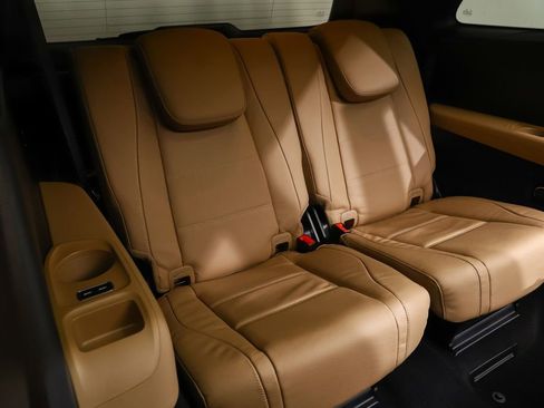 New 2026 Mercedes-Benz GLS 450 4MATIC image 13