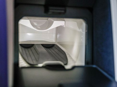 Used 2021 Mercedes-Benz Maybach GLS 600 4MATIC image 19