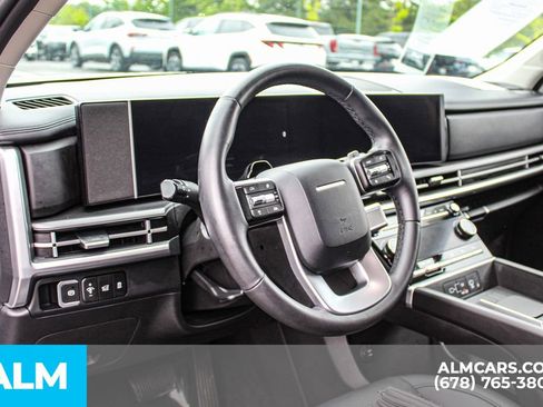 Used 2025 Hyundai Santa Fe SEL FWD image 33