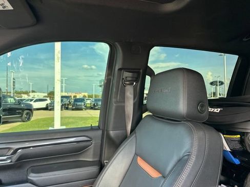 Certified 2024 GMC Sierra 2500 AT4 w/ AT4 Premium Plus Package AWD/4WD image 6