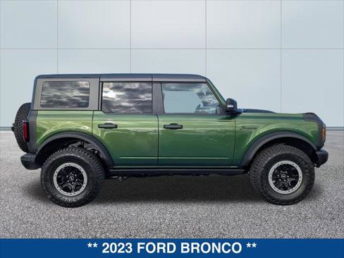 Used 2023 Ford Bronco Badlands image 6