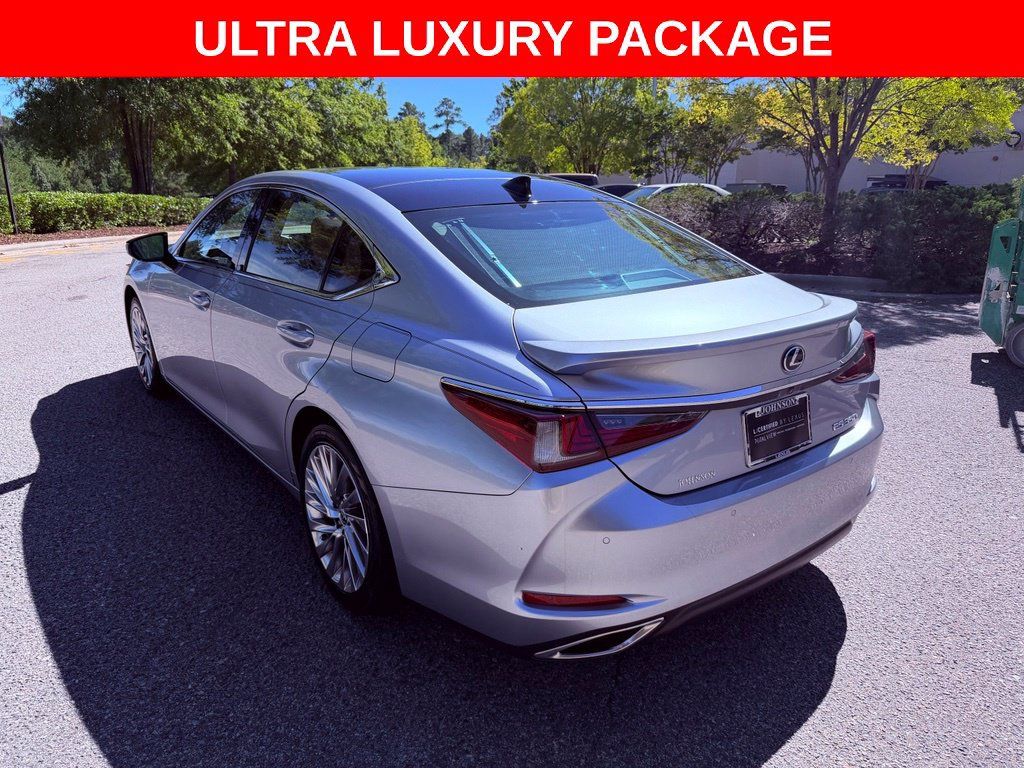 Certified 2022 Lexus ES 350 Ultra Luxury w/ Accessory Package 2 FWD image 5