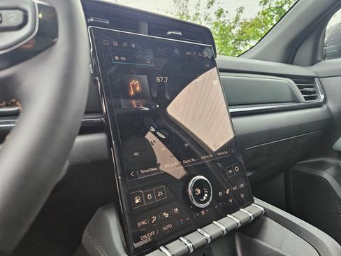 New 2026 GMC Terrain AT4 AWD/4WD image 18