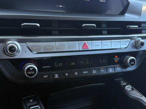 Used 2025 Kia Telluride S image 43