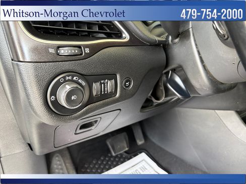 Used 2020 Jeep Cherokee Trailhawk w/ Comfort/Convenience Group AWD/4WD image 14