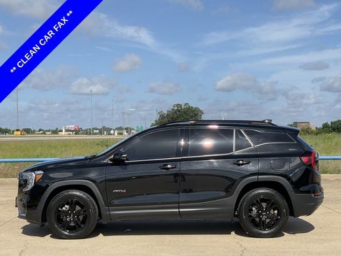 Used 2023 GMC Terrain AT4 AWD/4WD image 3