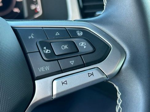 Used 2023 Volkswagen Atlas Cross Sport SEL image 25