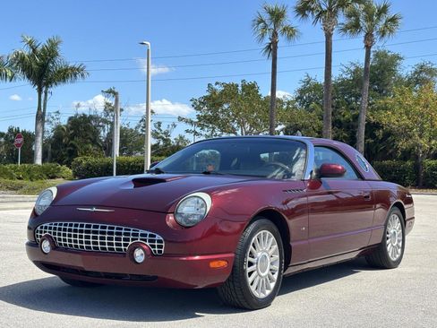 Used 2004 Ford Thunderbird Deluxe image 2