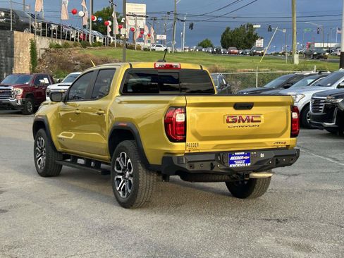 Used 2024 GMC Canyon AT4 w/ Technology Package AWD/4WD image 5