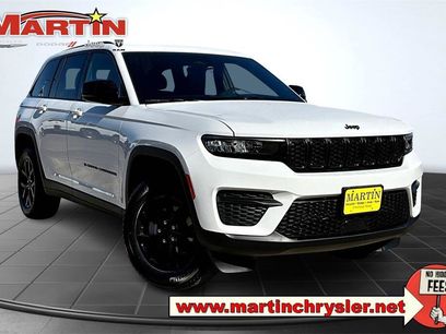 New 2025 Jeep Grand Cherokee Altitude