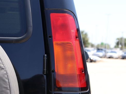 Used 2004 Land Rover Discovery SE image 55