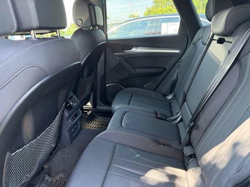 Used 2025 Audi Q5 2.0T Premium w/ Convenience Plus Package AWD/4WD image 14
