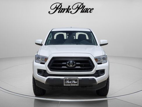 Used 2022 Toyota Tacoma SR w/ SR Convenience Package image 8